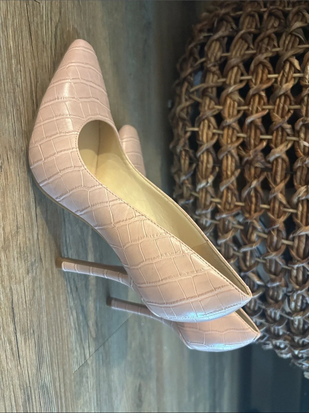 Nine West Blush Croc-Embossed Women's Pumps